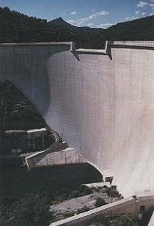 Malpasset Dam - Francie betonová