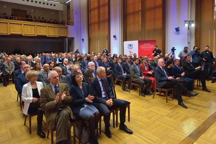 Fot. 1. Rektor Politechniki Gdańskiej prof. Krzysztof Wilde (z lewej) i wicepremier, minister nauki i szkolnictwa wyższego Jarosław Gowin Fot. 2.