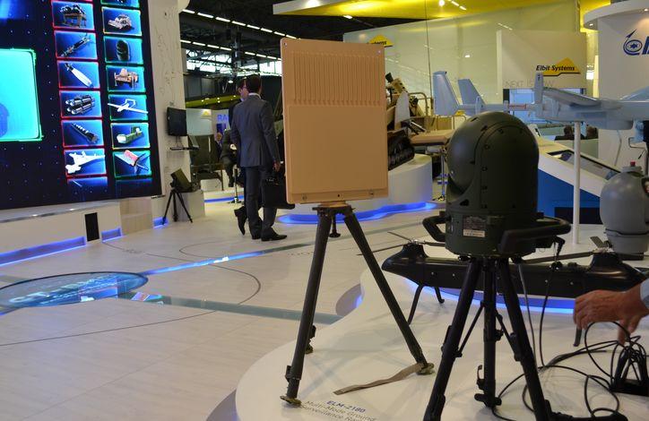 Radar ELM 2180 Watch Guard izraelskiej firmy ELTA jest impulsową stacją radiolokacyjną z nieobrotową anteną (przeszukiwanie w sektorze do 90 odbywa się poprzez elektroniczne sterowanie wiązką) i waży