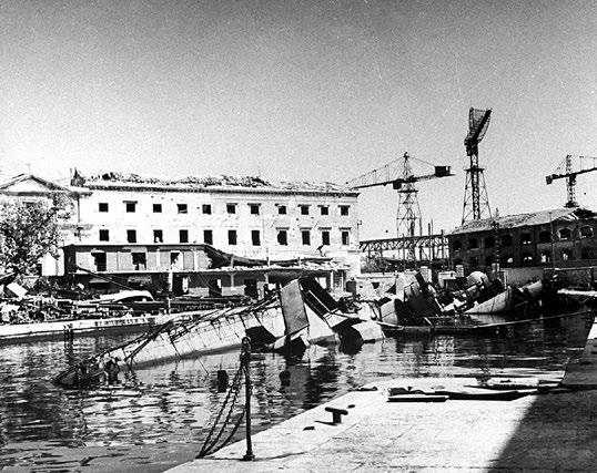 Wiatry, Poeci i Żołnierze niszczyciele typów Maestrale, Oriani i Soldati 18 października 1946 roku. Geniere w ujęciu z 1940 roku. no, zostały jednak wstrzymane przez silny sztorm.