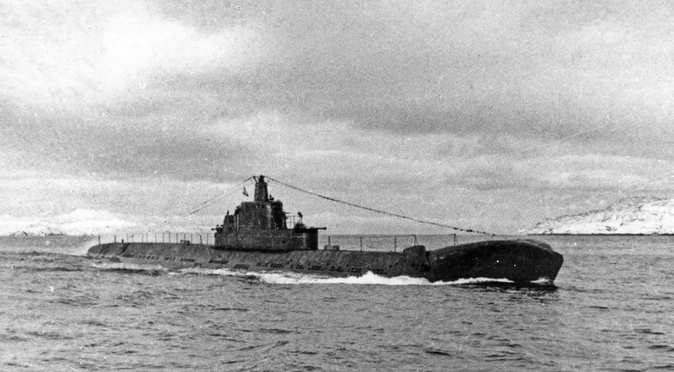 Pogrom konwoju PQ-17 kich okrętów nawodnych, Admiralicja przekazała admirałowi Johnowi Toveyowi, że Niemcy dostrzegli zespół okrętów Home Fleet płynący kursem wschodnim: w tej sytuacji zapewne nie