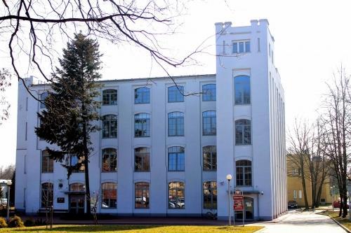 116 Liceum awansuje Publiczne Liceum Ogólnokształcące Uniwersytetu Łódzkiego im. Sprawiedliwych wśród Narodów Świata po raz kolejny awansowało w rankingu czasopisma Perspektywy.