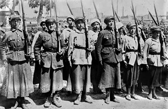 polityczno-prasowej II oddziału 7 Armii, w maju 1919 został komendantem II Ochotniczej Ligi Kobiet w Wilnie.