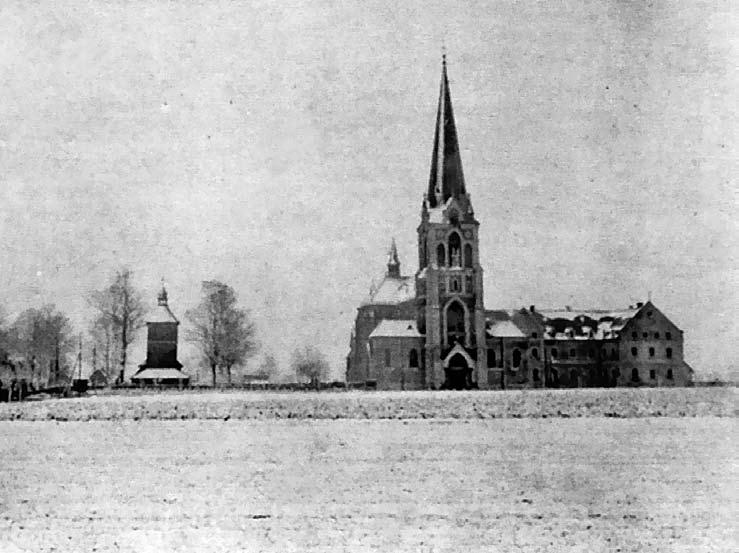 Borki Wielkie w latach 1933 1939 173 Widok na kościoły w Borkach Wielkich w latach trzydziestych Fot.