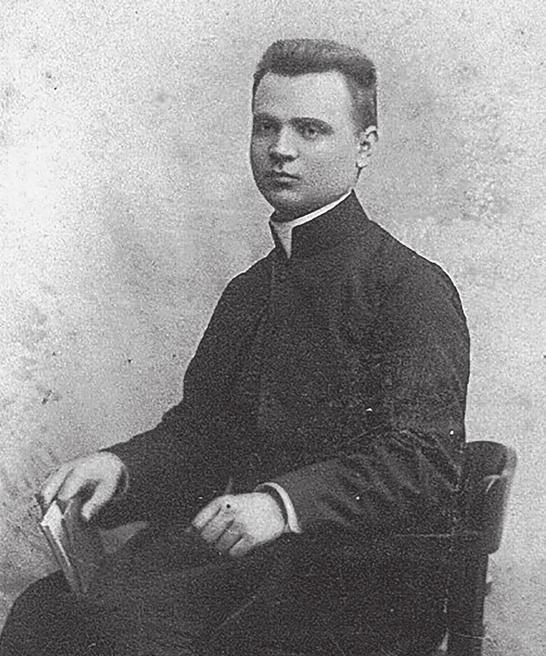 KS. PIOTR WALCZAK (1881-1943) Urodził się 19 kwietnia 1881 r. w Karłowszczyźnie w powiecie rówieńskim w rodzinie Józefa i Joanny z Goleszbowskich. Święcenia kapłańskie otrzymał 2 lutego 1915 r.
