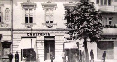 Ulica Sobieskiego Toponimiczne klony W Stanisławowie II połowy XIX wieku główną rolę odgrywali Polacy. Dominowali w gospodarce, życiu politycznym i kulturalnym miasta.