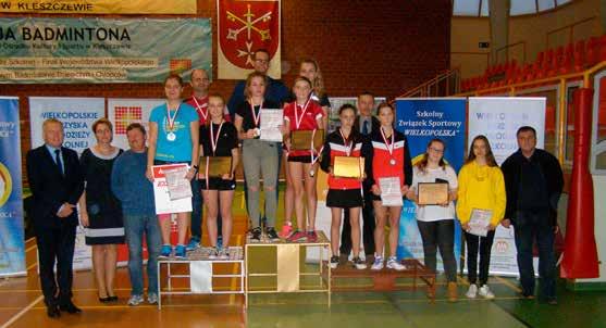 >>> SPORT styczeń-luty 2018 r. Finały wojewódzkie badmintonistek z ZS Kleszczewo Tegoroczne rozgrywki w drużynowym badmintonie zostały podzielone na dwie kategorie wiekowe.