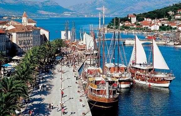 Miasto Trogir 14 www.tztrogir.hr Katedra św.