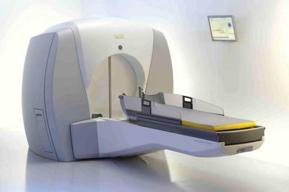 Radioterapia w Polsce w świetle zmian systemowych Źródło: Dziennik Polski, Polska Press Gamma Knife nóż gamma to technologia przeznaczona do neurochirurgii (nowotwory głowy i mózgowia) za pomocą