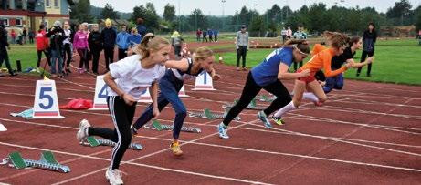 Komputer nie zastąpi normalnej relacji z rówieśnikami, spotkań, rozmów, zajęć sportowych, szkolnych wystąpień, czy też przedstawień.