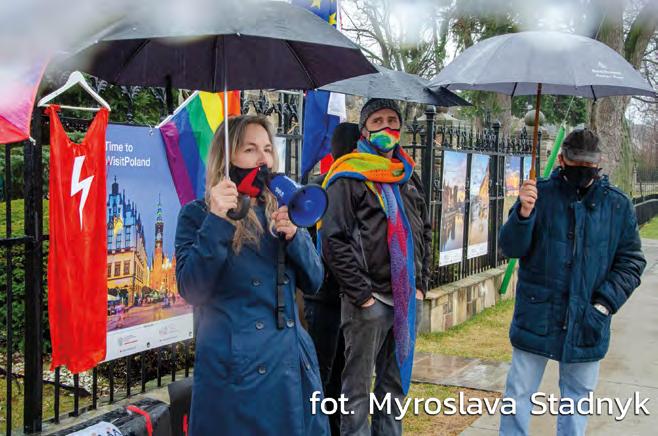 w toronto Zdjęcie zostało zrobione pod Konsulatem Generalnym Polski w Toronto. Protestowaliśmy pod Konsulatem, żeby okazać Naszą solidarność z protestującymi w Polsce i na świecie.