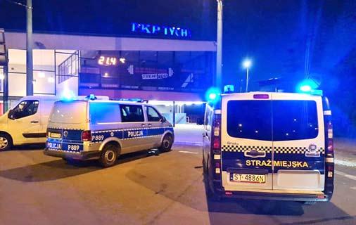 08 Kronika policyjna W środę, 28 lipca nieznany sprawca, podając się za pracownika wodociągów, dokonał kradzieży pieniędzy w kwocie 4.000 zł z mieszkania przy ul. Cienistej.