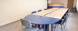 Koniec końców skończyłam technikum budowlane, później studia inżynierskie, a na koniec architekturę. Biżuterią zajmuję od 13 lat i jest to moja pasja.
