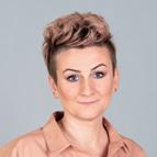 i obsługą klienta.w swojej pracy koncentruje się na osiąganiu lepszych wyników biznesowych poprzez uproszczenie procesów, identyfikację i rozwiązywanie problemów oraz rozwój zespołów.