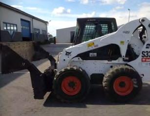 Mini ładowarki Żurawie samobieżne 55 Bobcat S130 Bobcat S330 Valla 25E* Valla V110R* Udźwig 589 kg 1496 kg