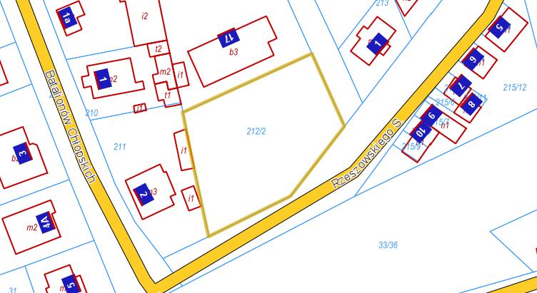 Przez gminę prowadzą: Droga krajowa nr 6 łącząca Nowogard z Płotami (19 km) oraz z drogą krajową nr 3 i drogą ekspresową S3 stanowiące obwodnicę Goleniowa (23 km).