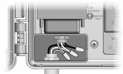 Połączenia polowych urządzeń 2-przewodowych Gromadzenie narzędzi do instalacji Przed rozpoczęciem instalacji należy zgromadzić następujące narzędzia i materiały: LSzczypce monterskie L Goły przewód