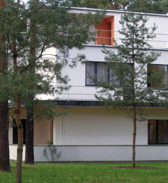 8. Brno, Will Tugendhtów, proj. Ludwig Mies vn der Rohe i Lilly Reich, 1928-1930, elewcj północno-zchodni: ) prók tynku (zdjęcie szer. ok.