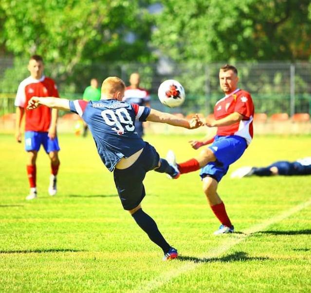 Były krew, pot i łzy, radość zwycięstwa i gorycz porażki. W hali sportowej Liceum Ogólnokształcącego mogliśmy oglądać aż 13 pojedynków, w tym 9 walk zawodowych i 4 pojedynki semi-pro.