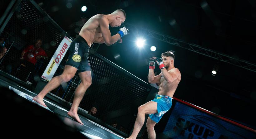 W walce wieczoru efektownym występem popisał się białogardzianin Dawid Romański. Fighter wagi koguciej pod koniec pierwszej odsłony znokautował swojego przeciwnika Sergeya Litvinova.