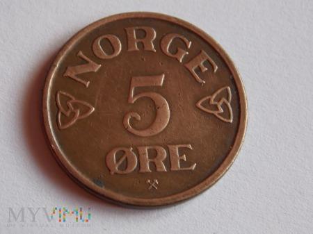 5 ORE 955 - NORWEGIA 5 ORE 955 - NORWEGIA Dostateczny 5 ore 952-957 - monety morweskie średnica:waga: grubość: stop: 27.0 mm8.0 g.9 mm Cu97Zn2.5Sn0.