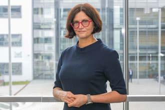 WYDZIAŁ ZARZĄDZANIA W OBIEKTYWIE Zrozumieć naukę: Profesor Adriana Zaleska-Medynska Fot. Paweł Sudara PROF. DR HAB. INŻ.
