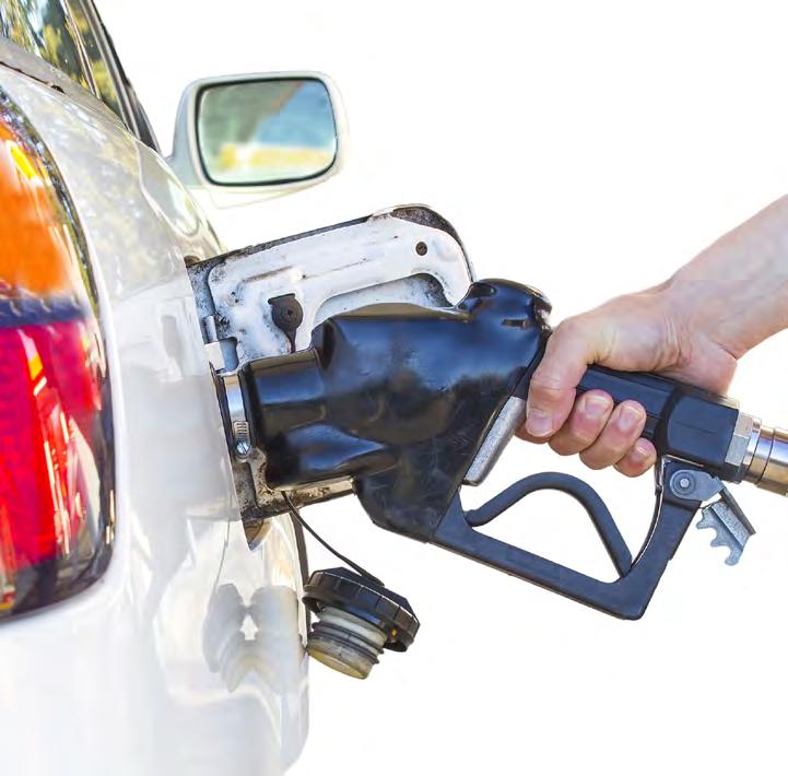 RYNEK PALIWOWY Obniżenie stawek akcyzy powinno oznaczać spadek cen paliw na stacjach paliw.