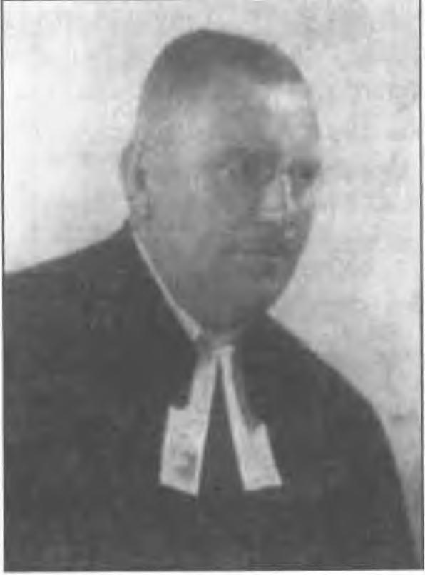 przy jego udziale, spółdzielni działającej przy fabryce przędzalniczej. Zmarł na skutek wypadku 6 maja 1944 r.