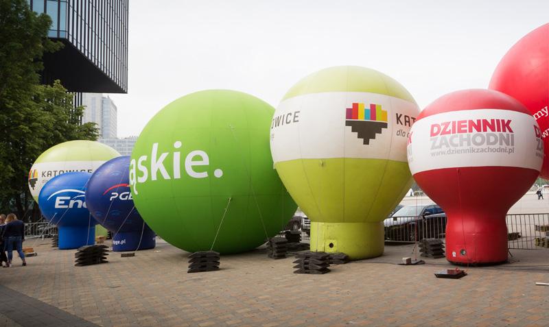 Balon Istnieje możliwość ekspozycji balonu reklamowego w