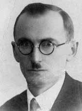 j JÓŹWIAK FELIKS (1896-1969) Nauczyciel, uczestnik wojny polsko- -sowieckiej 1920 r. Prezes OSP w Golinie i burmistrz w tym mieście. Feliks Jóźwiak urodził się 13 kwietnia 1896 r. w Muchlinie (pow.