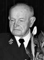 k 1939-1945. Na uroczystości jego pożegnania Rada Miasta Gdyni nadała mu tytuł Honorowego Komendanta. Istnieje odpis dokumentu z Uchwały Rady Obrony Narodu z dnia 2 października 1944 r.