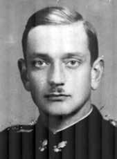 o OŁDAKOWSKI HENRYK (1917-2002) Żołnierz AK, komendant kursów oficerskich w Centralnej Szkole Pożarniczej w Warszawie, zastępca komendanta CSP (1953-1957).