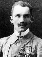 G GRZESZCZAK WŁADYSŁAW (1885-1948) Działacz niepodległościowy, członek Polskiej Organizacji Wojskowej ps. Drogomir, strażak OSP Kowalewo. Urodził się w 1885 r.