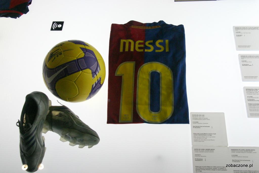 Rozdział: Camp Nou stadion FC Barcelona gniazda komentatorów. Widok na murawę i trybuny z tego miejsca też robi niesamowite wrażenie.