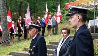 wydarzenia adresowane właśnie do najstarszych mieszkańców. Zwyczaj urodzinowych wizyt Wójta Henryka Skwarło u seniorów powyżej 90.