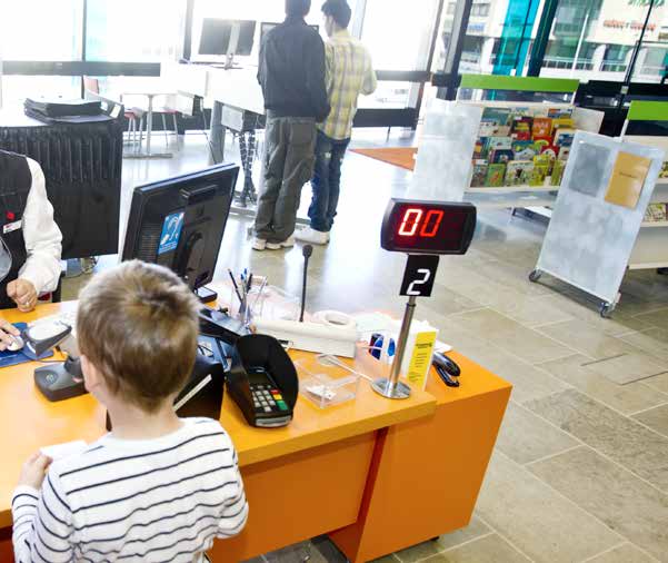 Bibliotekarz-specjalista Hysni Krasniqi, kraj pochodzenia Kosowo: Wielokulturowość jest dla kraju bogactwem. Widzę to w bibliotece.