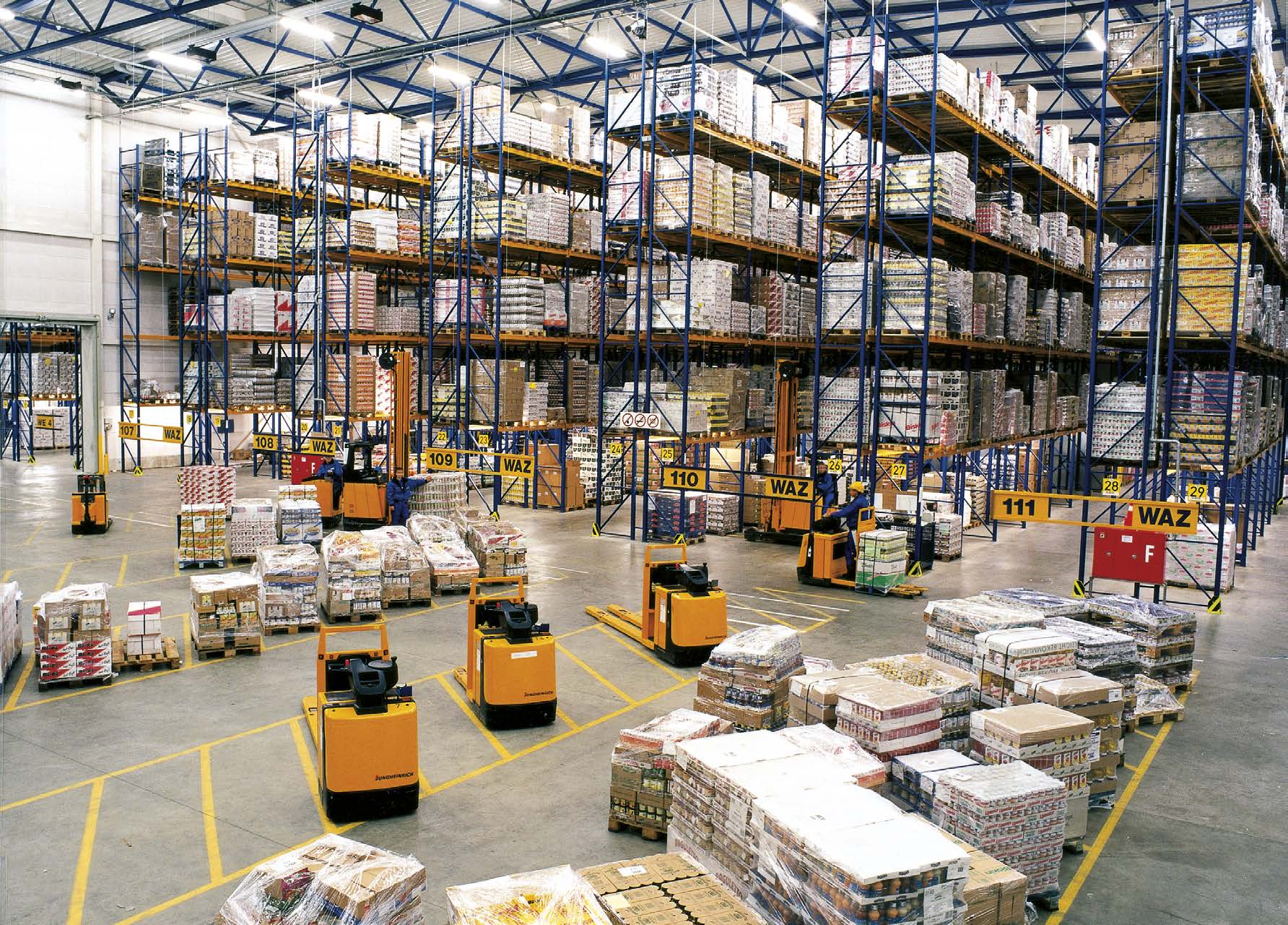 LFS jako centralne rozwiązanie dla Państwa logistyki magazynowej LFS as a central solution for your warehouse logistics Wraz z systemem LFS jako standardowym systemem zarządzania magazynem,