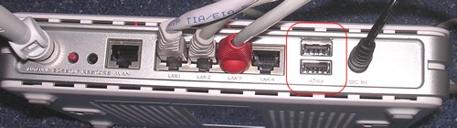 Do każdego routera, nie ważne ile ma portów USB można podłączyć tylko jeden (1) dysk zewnętrzny. Przed odłączaniem dysku USB rozłącz go w ustawieniach routera.