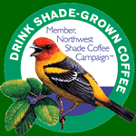 Dzięki uprawianiu kawy w cieniu w cieniu drzew lasu tropikalnego zostają zachowane siedliska dziesiątków gatunków ptaków.