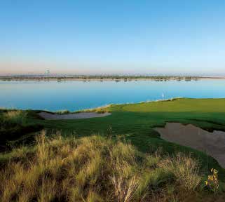 PRZYKŁAD: Yas Links, Abu Dabi, Zjednoczone Emiraty Arabskie Projekt: Kyle Philips Golf Course Design Yas Links to przykład ekologicznego podejścia do tworzenia krajobrazu golfowego na rozwijającym