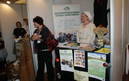 Równolegle do konferencji odbyła się wystawa zielonych rozwiązań oraz spotkania kontaktowe z 10 wystawcami, w tym organizacjami realizującymi zielone projekty, wioski tematyczne i