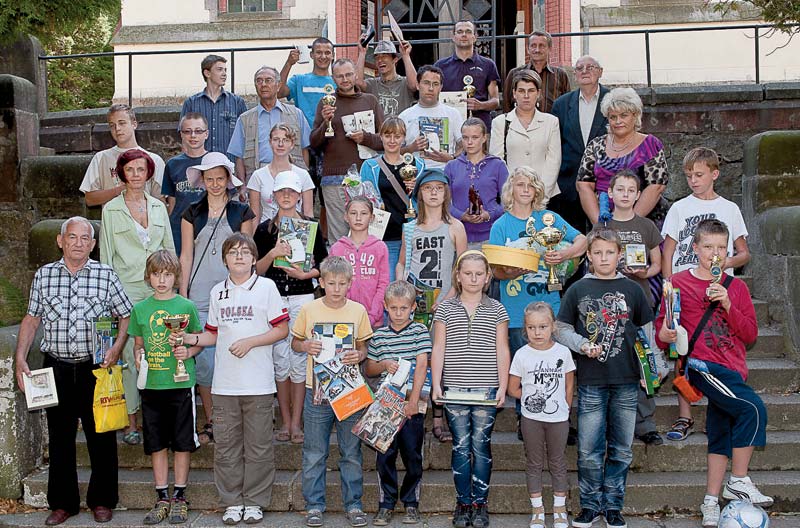 niekochane i niewa ne. Sytuacja ta powoduje, e zachowania dziecka w postaci wzbudzania zainteresowania nim nie zawsze bêd¹ zrozumia³e dla rodziców.