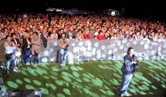 Poprawa parametrów noœnych zosta³a uzyskana poprzez wzmocnienie go kruszywem kamiennym, które sta³o siê baz¹ do wylewki betonowej (gruboœæ 10 cm) stanowi¹cej g³ówny element konstrukcyjny korpusu