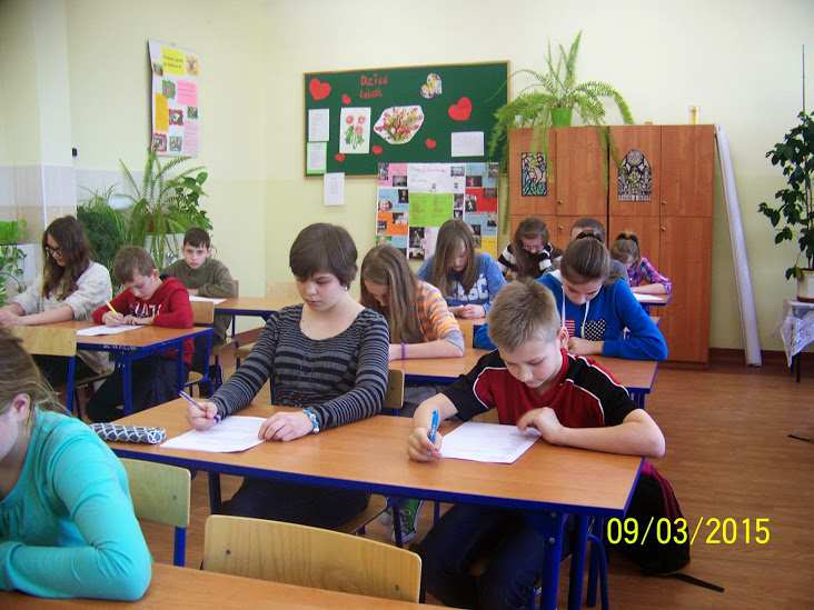 miejsce - Julia Banaszkiewicz kl. VIA II miejsce - Paulina Łuszczak kl.