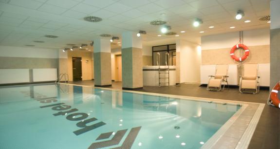 ATRAKCYJNE MIEJSCA: Quality Hotel System *** w Katowicach - dysponuje 124 pokojami (w tym 8 apartamentów), bogato wyposażonym