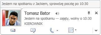 Funkcja Wskazówki ostrzega przed wysłaniem wiadomości e-mail do kontaktów z dużej listy dystrybucyjnej, osoby przebywającej poza biurem lub osób spoza organizacji.