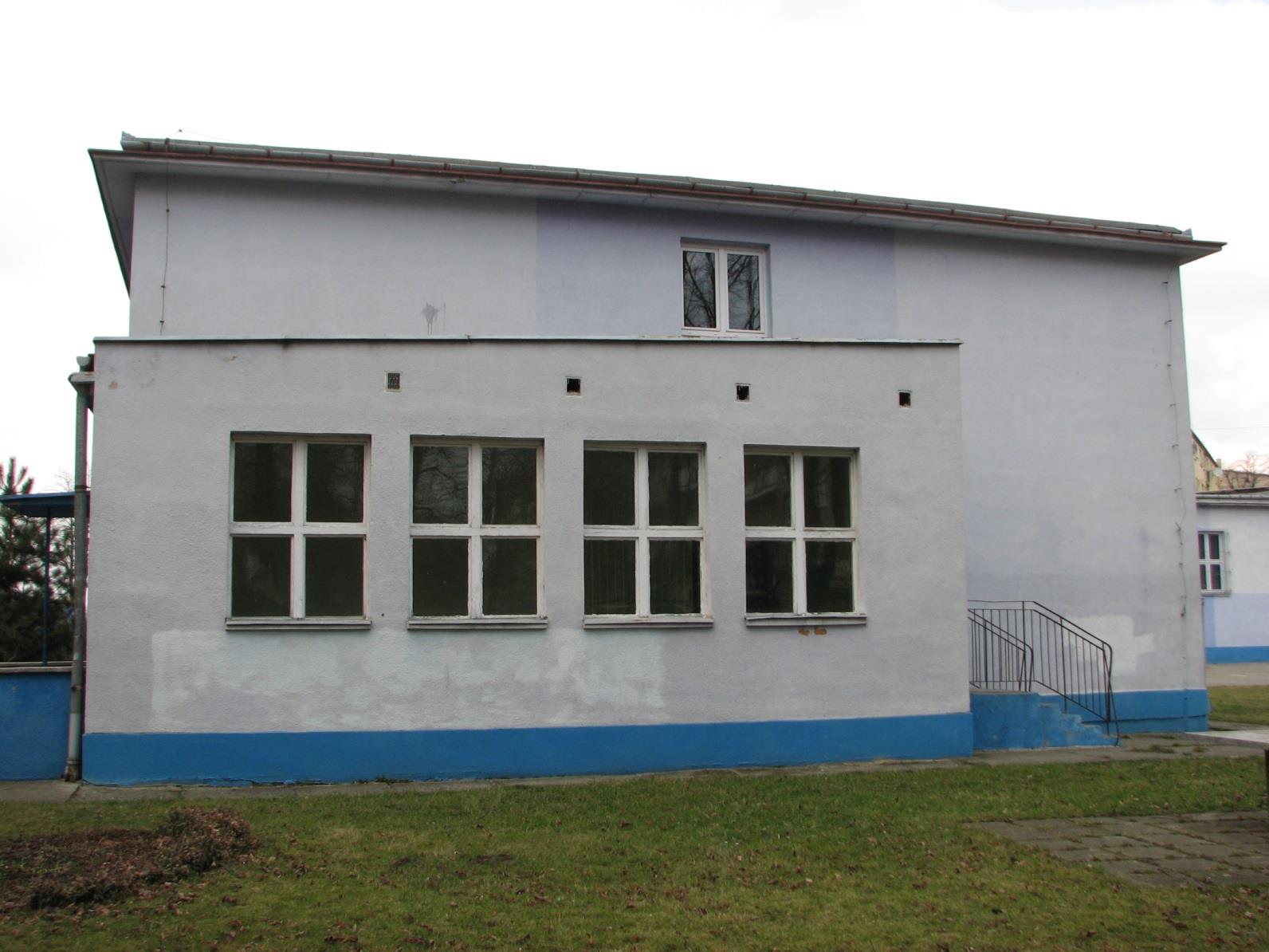 STRONA POŁUDNIOWA Badany budynek