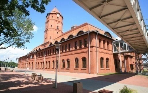 Rynek pracy Gliwice aktywnie promują rozwój nowoczesnych innowacyjnych firm Utworzony wspólnie z Politechniką i strefą ekonomiczną Technopark Gliwice jest w całości zapełniony firmami wysokich