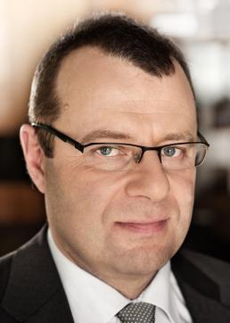 97 Piotr Szymanek Wiceprezes Zarządu ds. Korporacyjnych Powołany na stanowisko Wiceprezesa Zarządu ds. korporacyjnych 21 lipca 2008 roku.