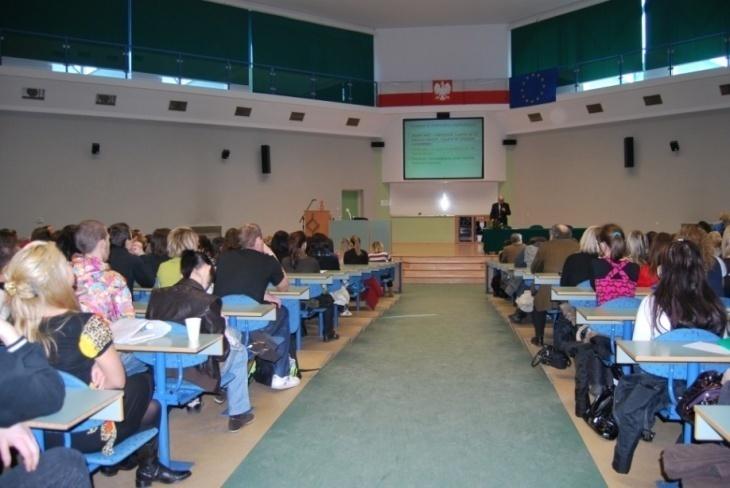 Faculty of Management is equipped with modern buildings where there are: lecture halls,